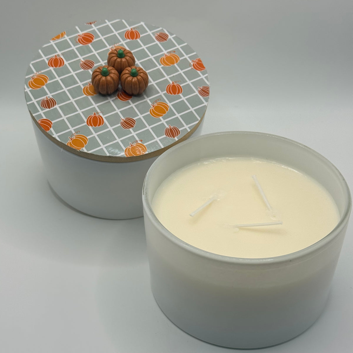 3 wick - 24 oz Holiday candles