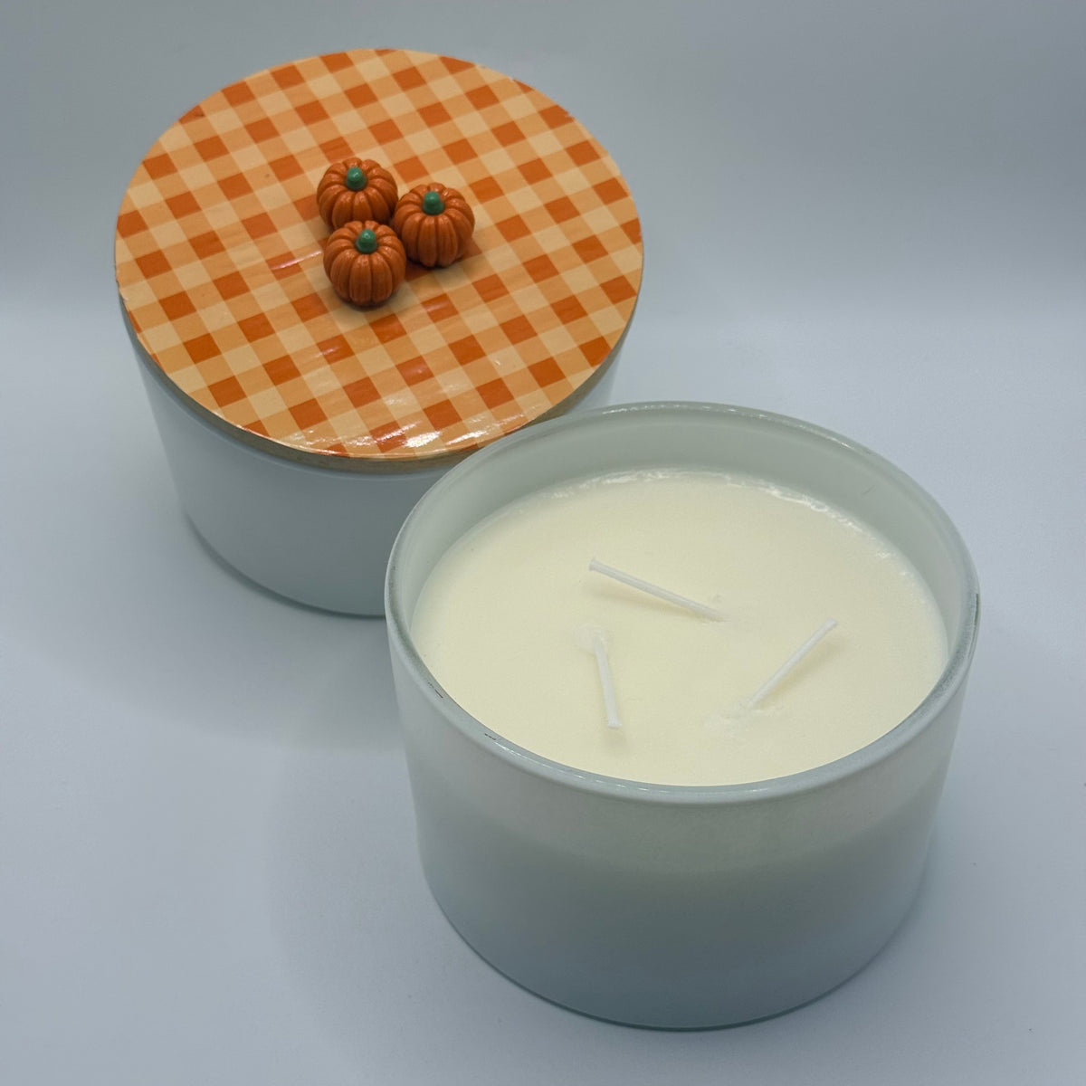 3 wick - 24 oz Holiday candles