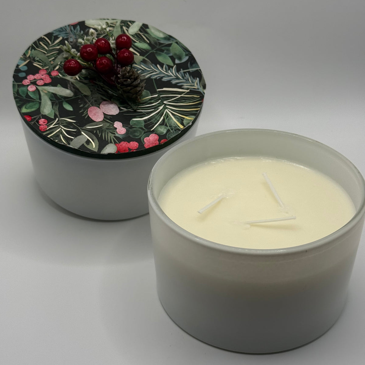 3 wick - 24 oz Holiday candles