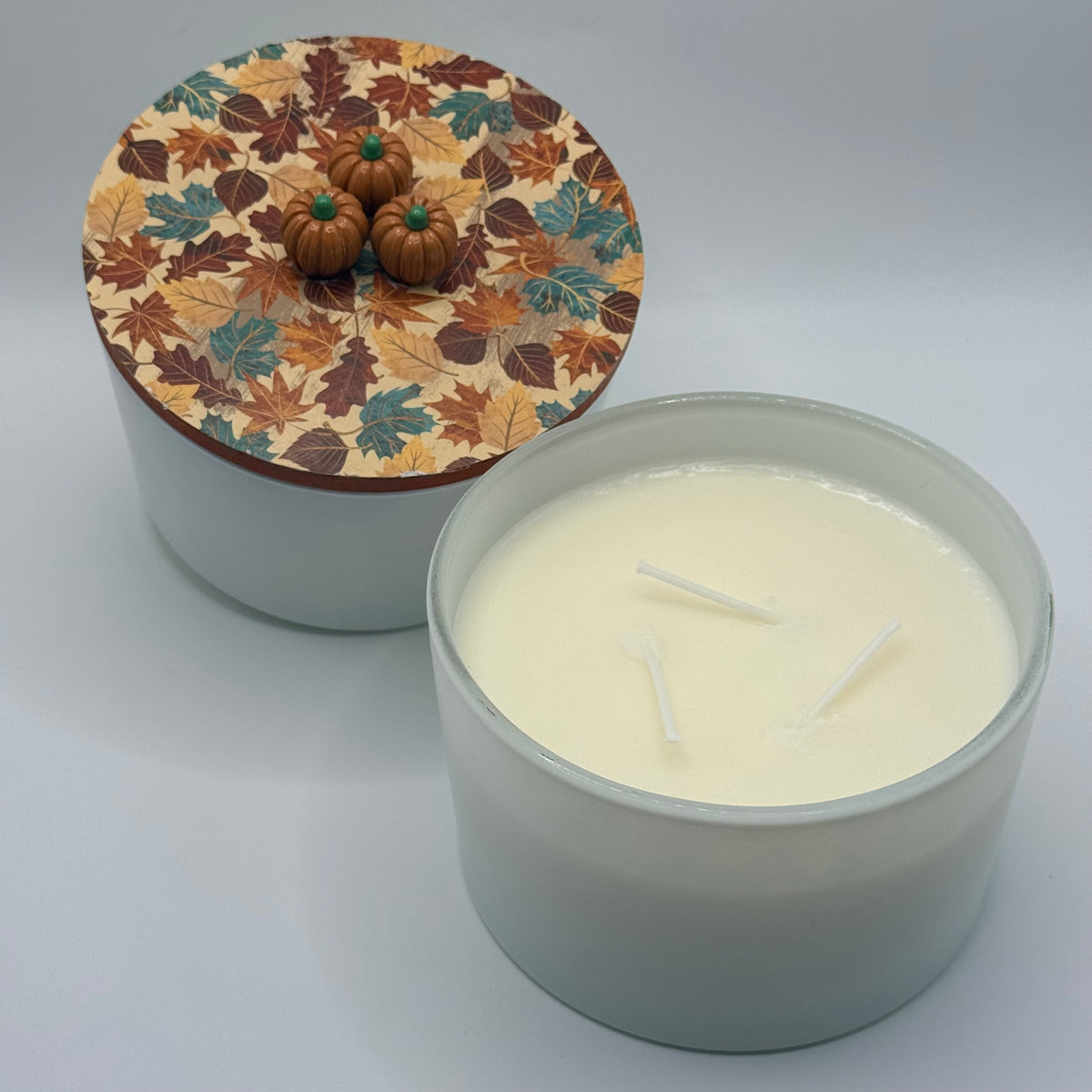 3 wick - 24 oz Holiday candles